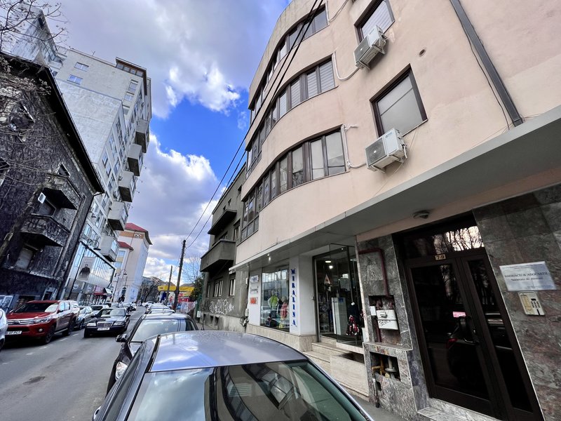 Dorobanti, Petrom, spatiu de birou, all inclusive, 90 mp, 3 camere.