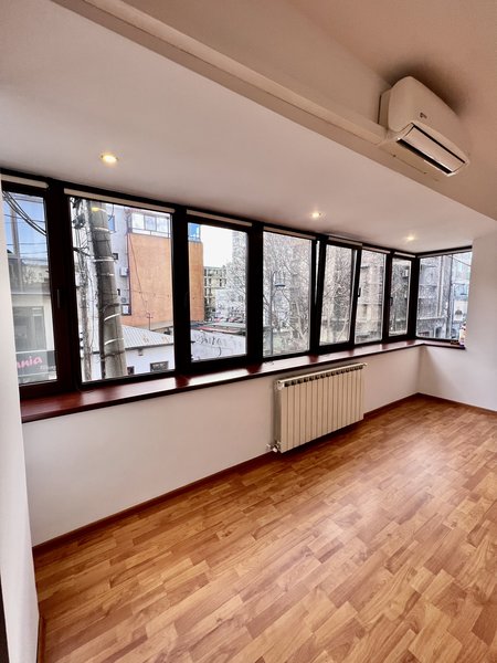 Dorobanti, Petrom, spatiu de birou, all inclusive, 90 mp, 3 camere.