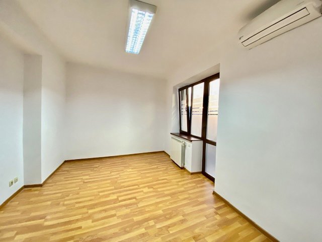 Dorobanti, Petrom, spatiu de birou, all inclusive, 90 mp, 3 camere.