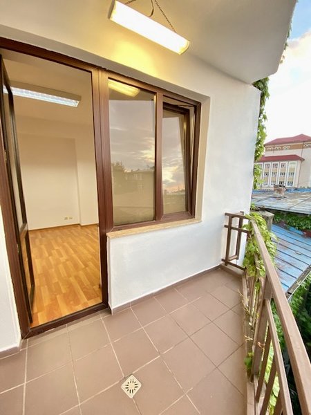 Dorobanti, Petrom, spatiu de birou, all inclusive, 90 mp, 3 camere.