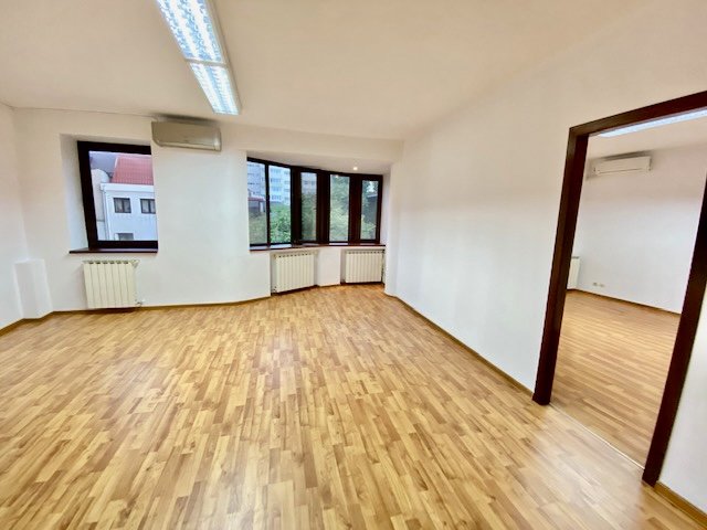 Dorobanti, Petrom, spatiu de birou, all inclusive, 90 mp, 3 camere.